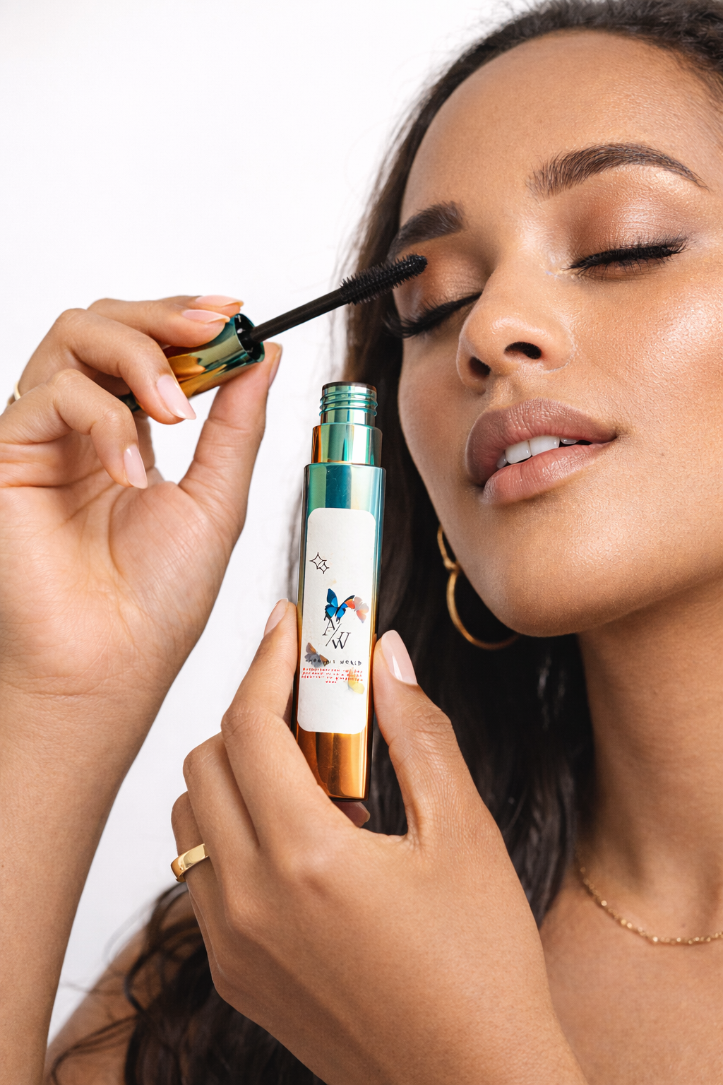 GIFTED Voluminizing Black Mascara